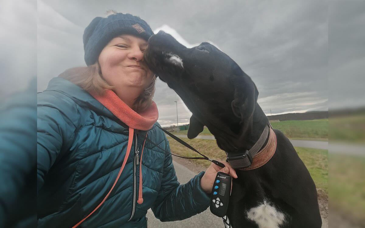 "Od kamarátky som si požičala výcvikový obojok d-control 400 na vyskúšanie a skúsenosti s ním sú výborné"hovorí Zuzana Slavíková 